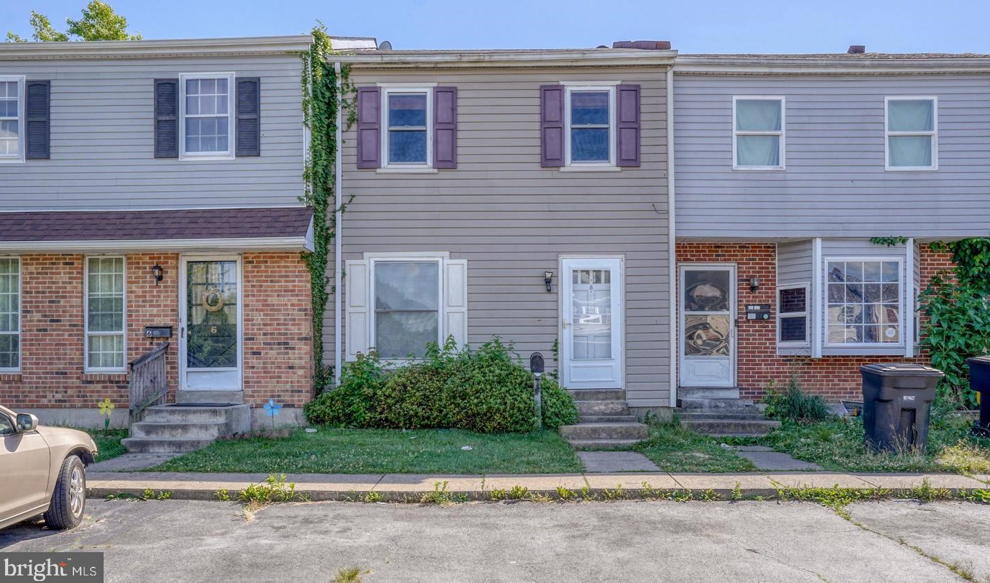 8 Forest Creek Dr, Dover, DE 19904-6517
