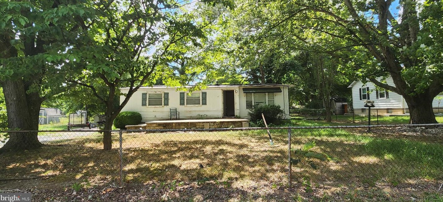 107 Plum Dr, Magnolia, DE 19962