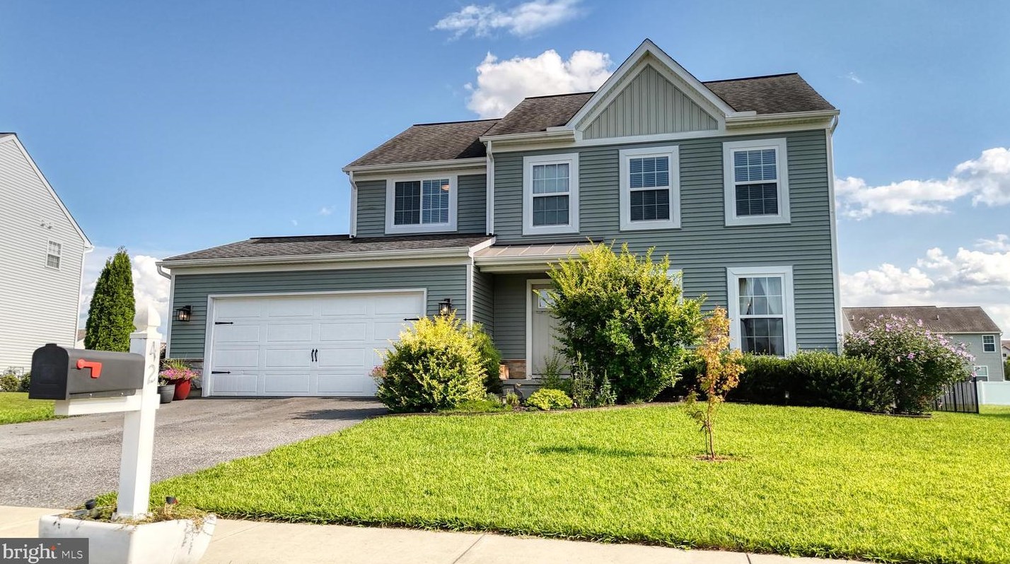 42 River Cliff Cir, Felton, DE 19943