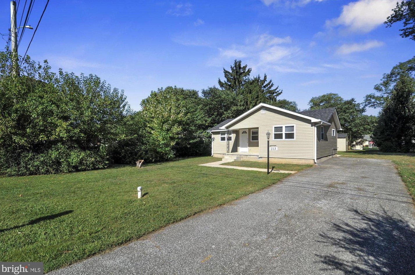 253 Rustic Ln, Dover, DE 19901-8747