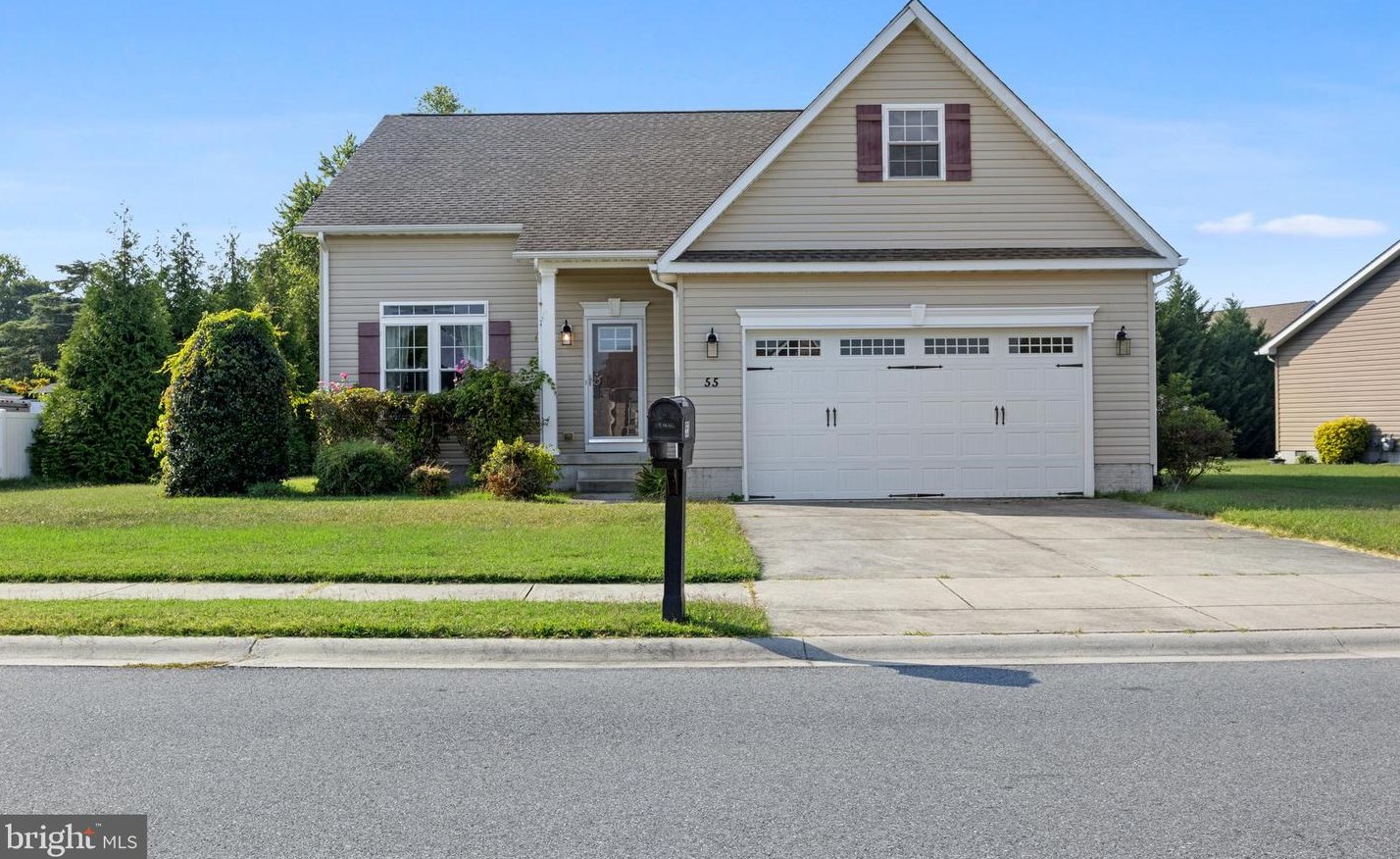 55 Waterway Dr, Frederica, DE 19946