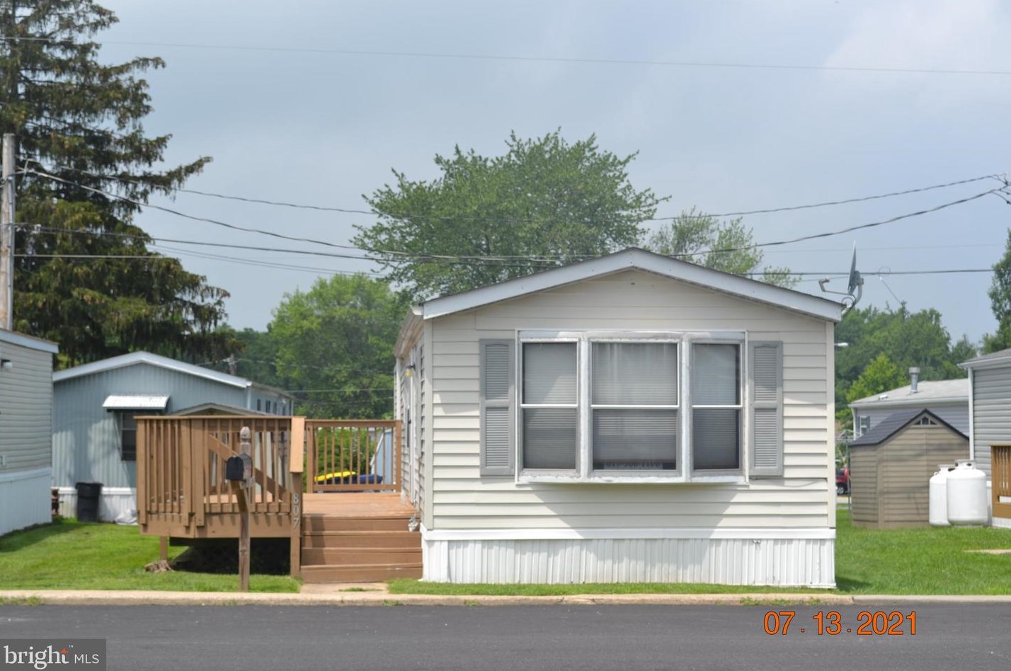 807 Berry Rd, Wilmington, DE 19810