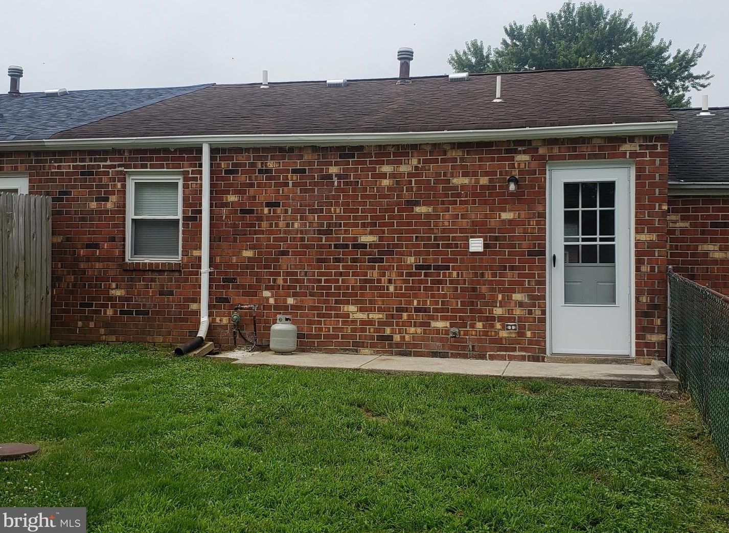 668 White Rock Rd, Bear, DE 19701