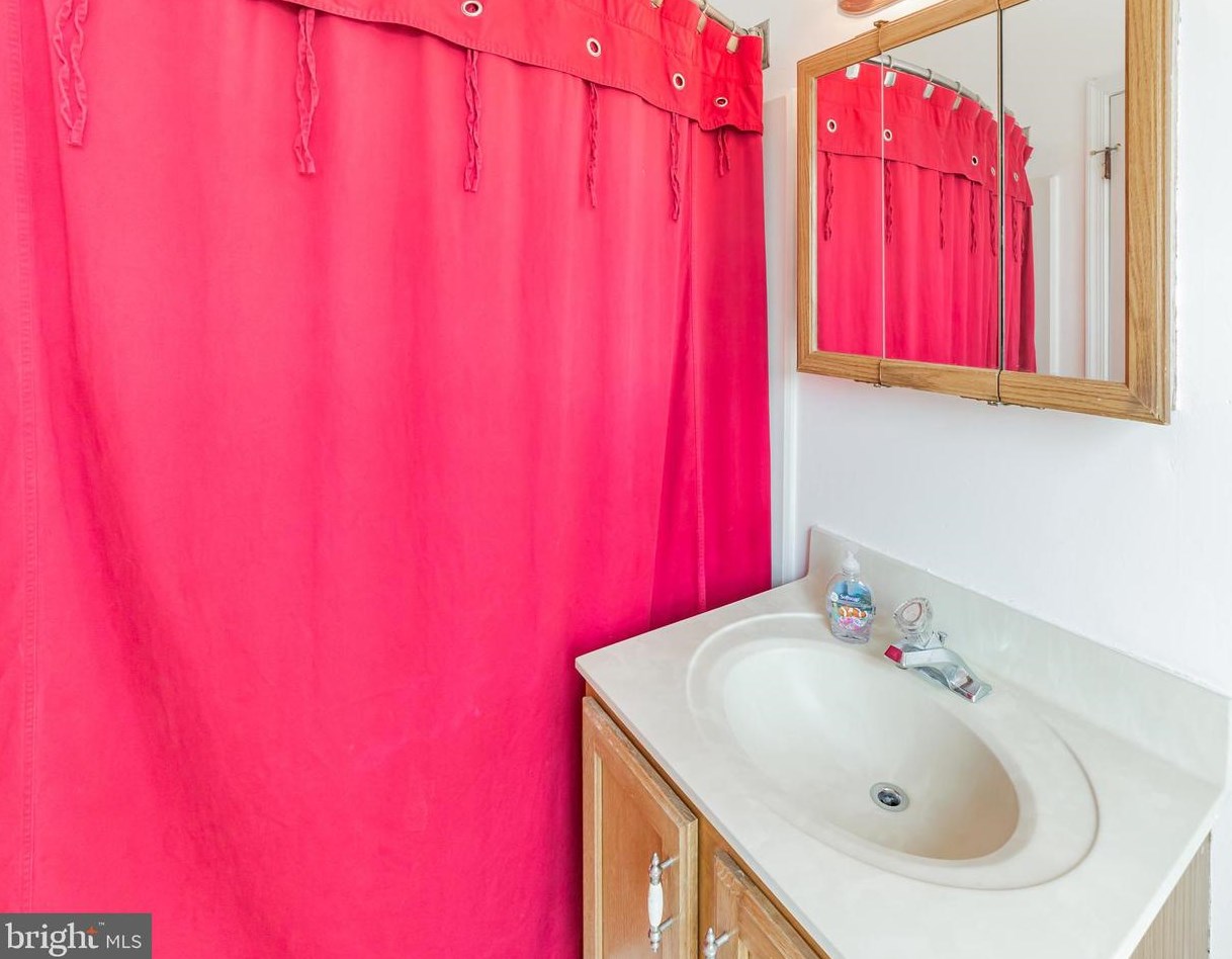 516 Sally Ln, Middletown DE  19709-3056 exterior