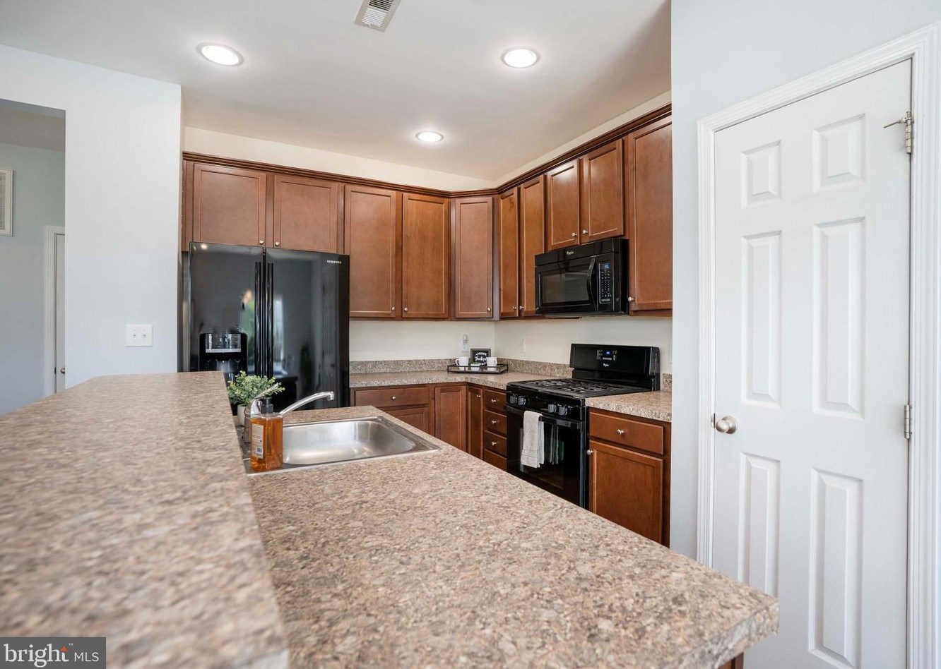 121 Margaretta Dr, Middletown DE  19709-9822 exterior