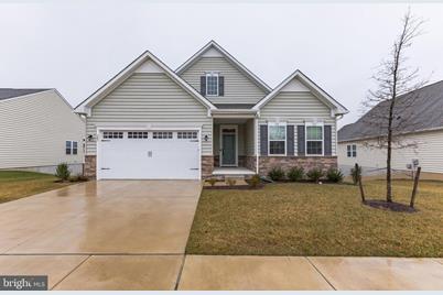 247 Anglesey Drive - Photo 1