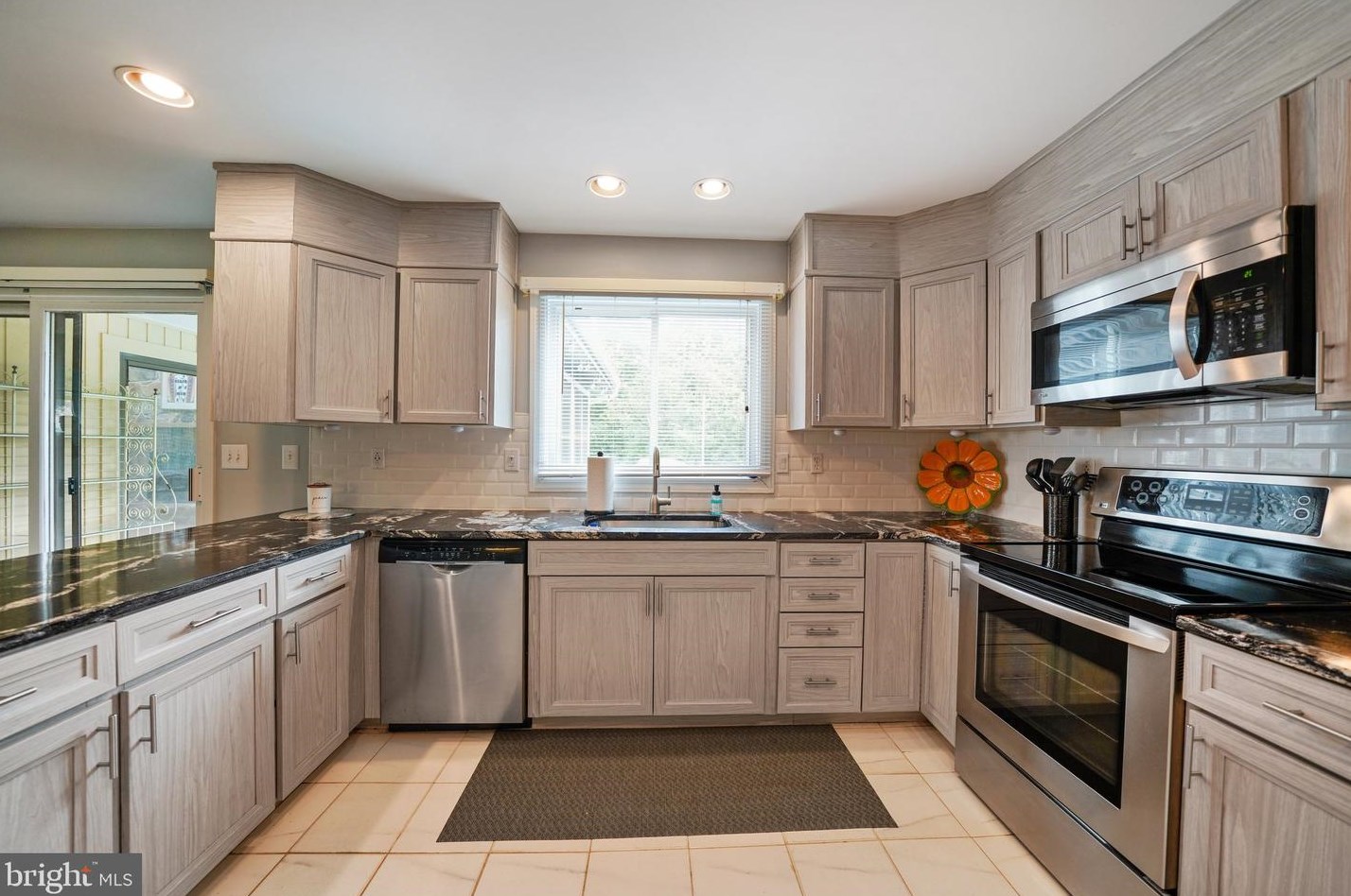 158 Ramunno Cir, Hockessin DE 19707-2065 exterior