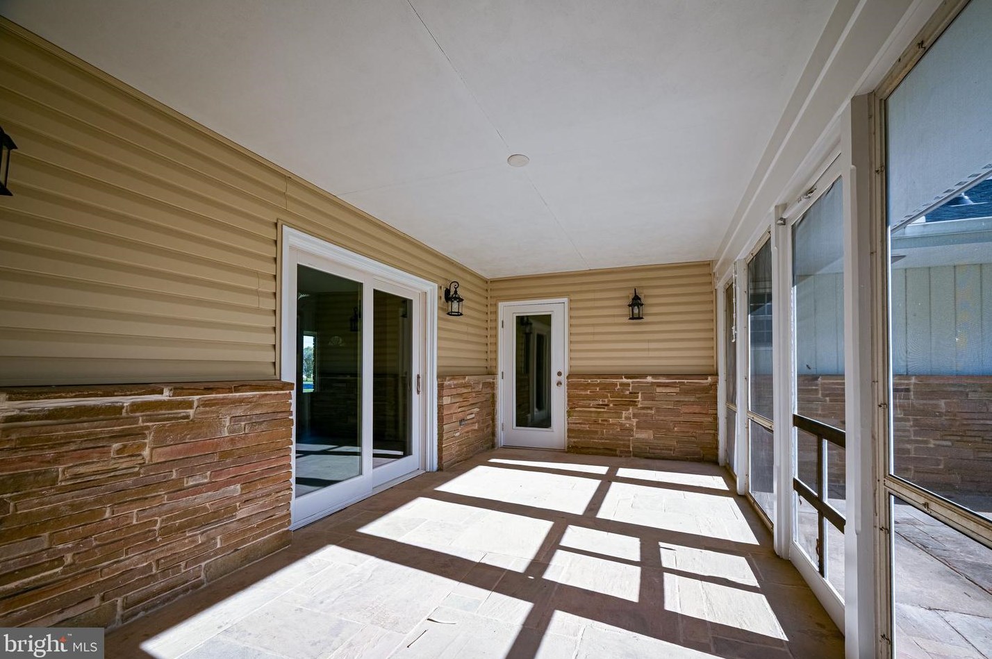 1382 Pole Bridge Rd, Middletown DE  19709-9720 exterior