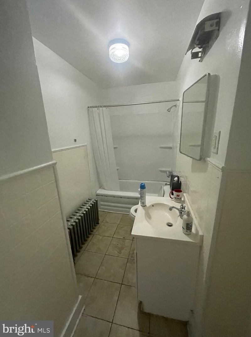 11 Main St, Newark DE 19711-7348 exterior