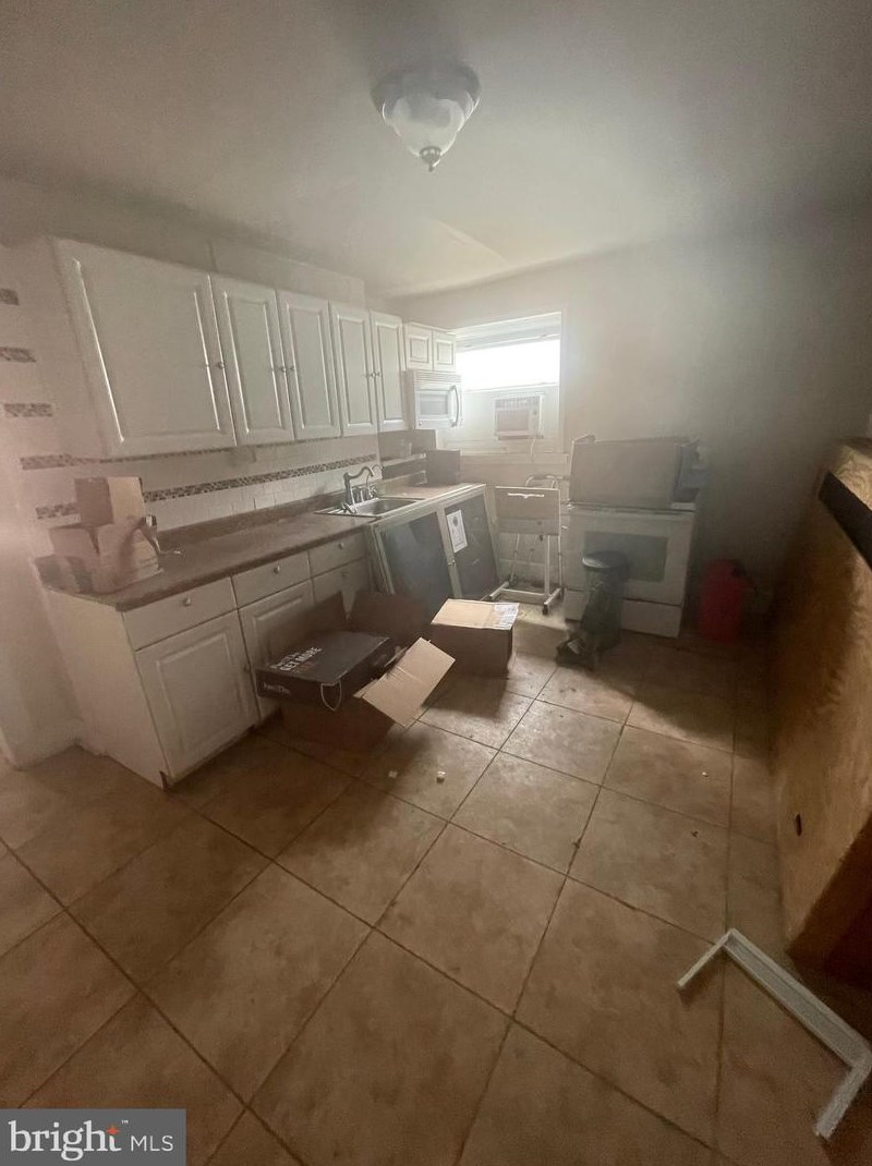 11 Main St, Newark DE 19711-7348 exterior