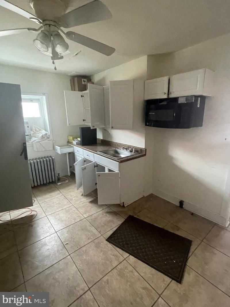 11 Main St, Newark DE 19711-7348 exterior