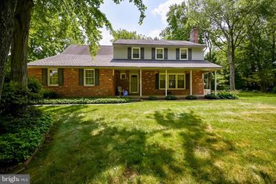 2518 Pennington Drive - Photo 1
