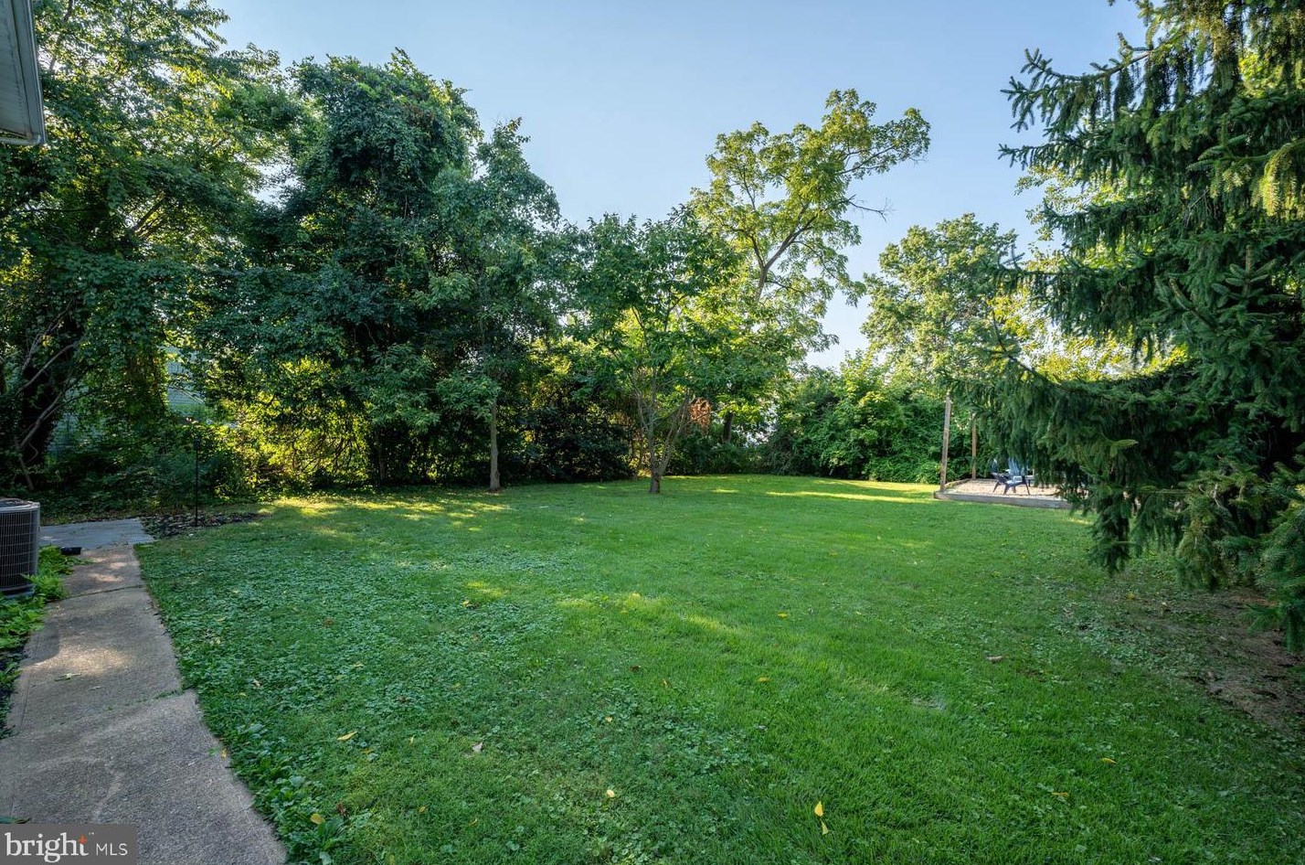 98 Dallas Ave, Newark, DE 19711-5124