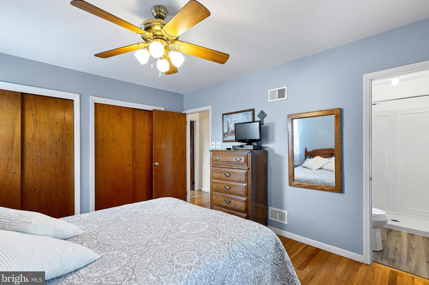 33 Decker Dr, Newark DE 19711-3843 exterior