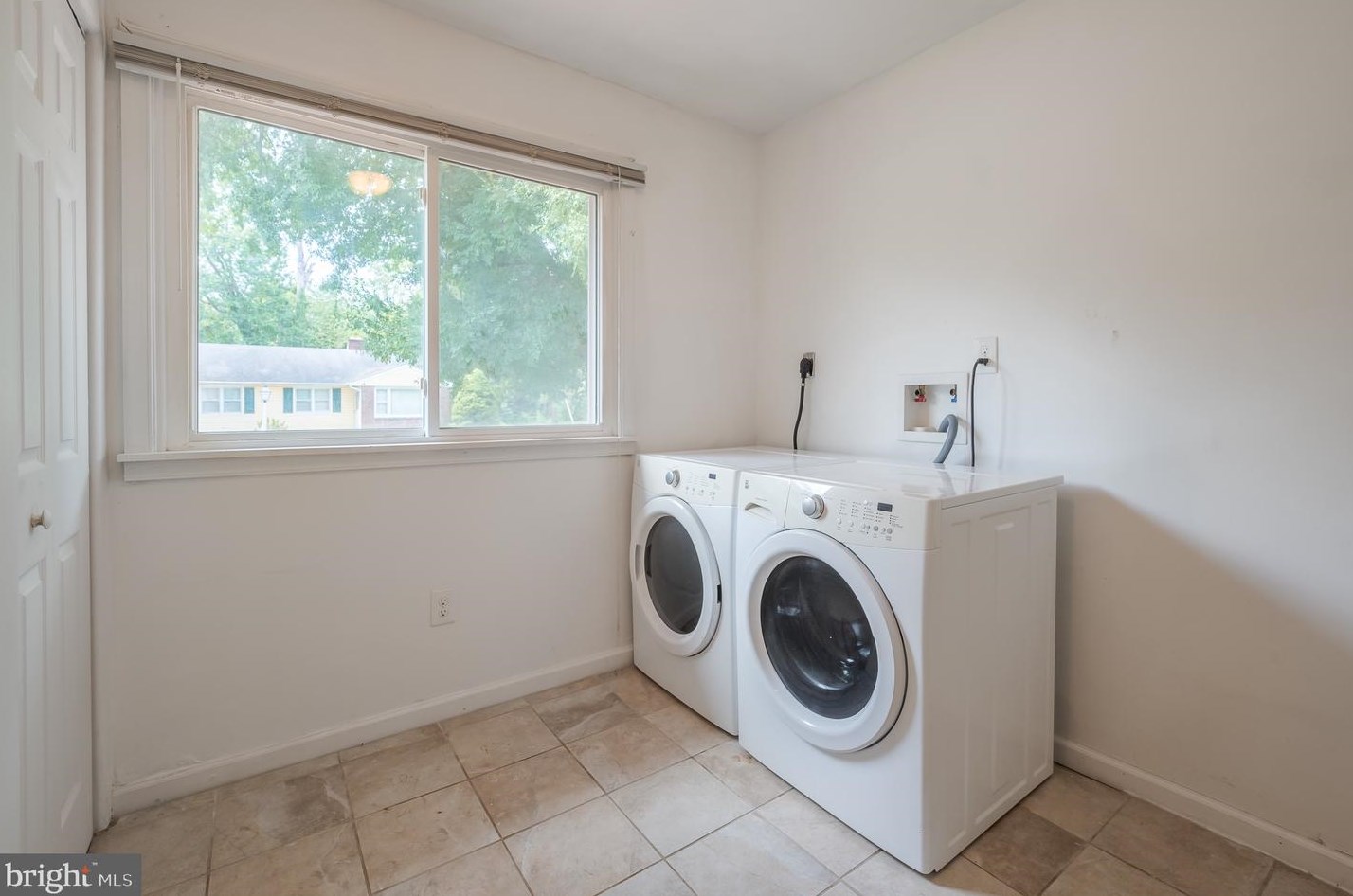 701 Brk Dr, Newark DE 19713-1309 exterior