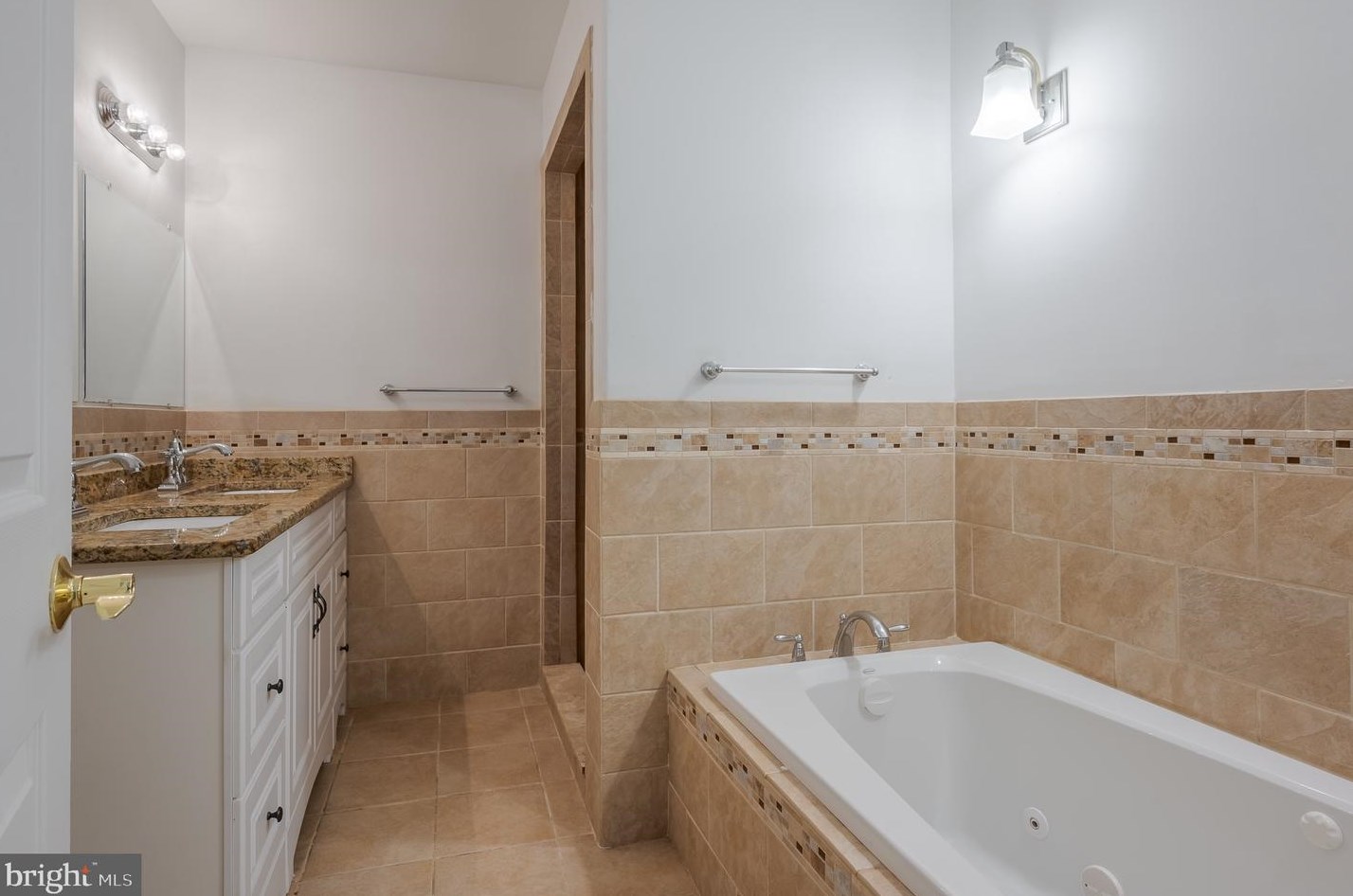 701 Brk Dr, Newark DE 19713-1309 exterior