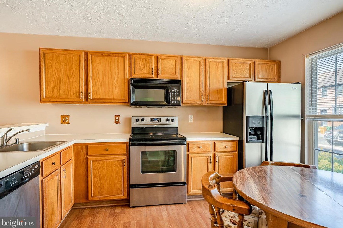 325 Palmerston Ct, Newark DE 19702-5238 exterior