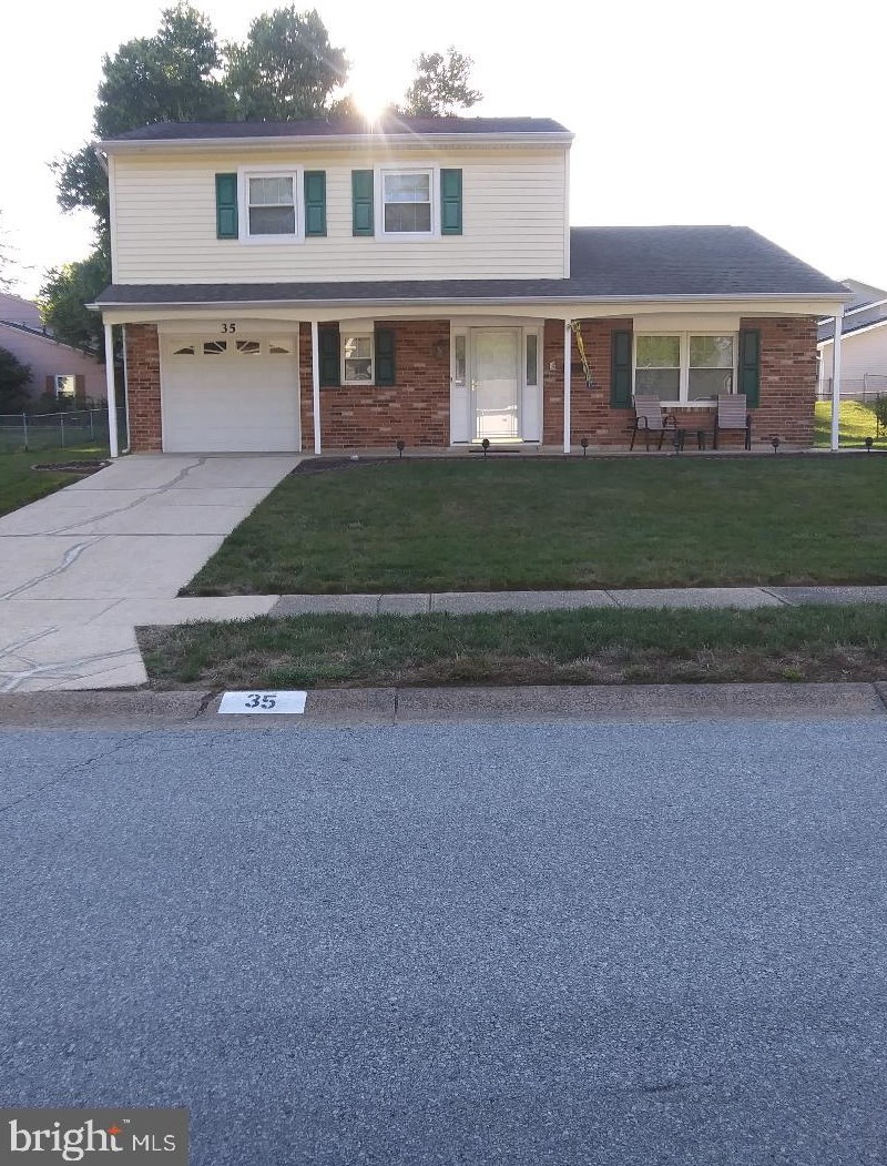 35 Gill Dr, Newark, DE 19713