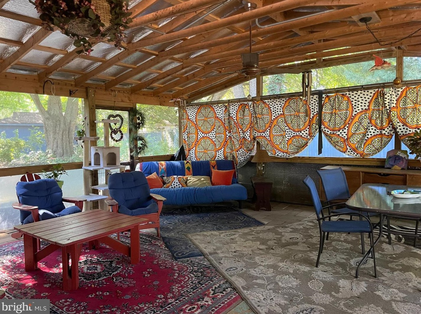 4 Korda Dr, Newark DE 19713-3710 exterior