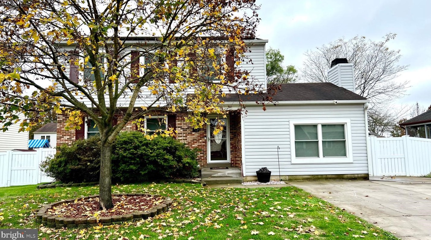 27 Roberta Ct, Bear, DE 19701