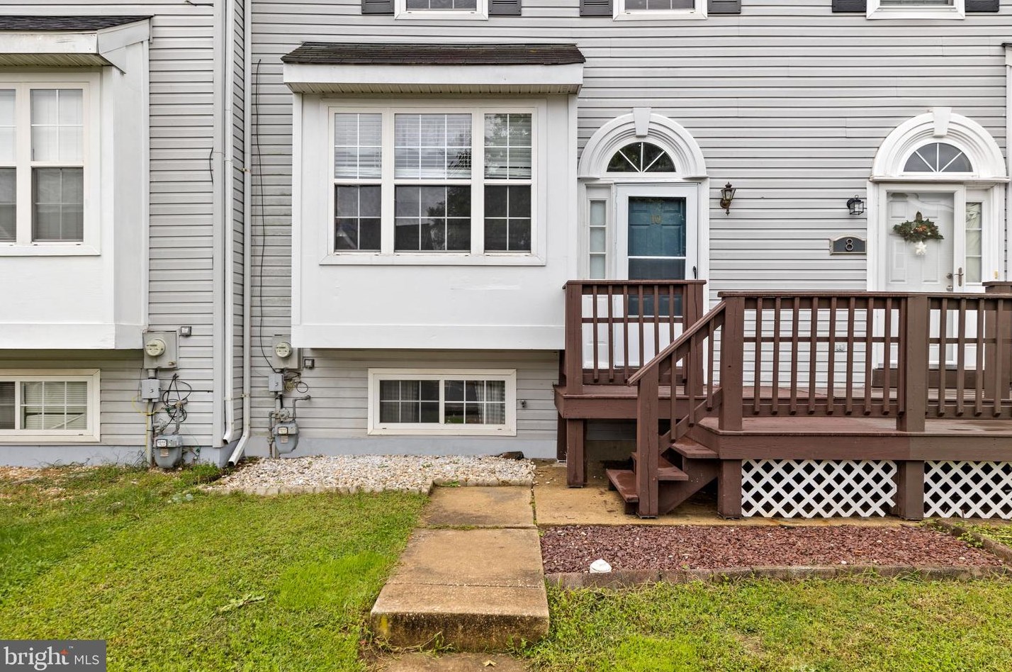 10 Laxford Dr, Newark, DE 19702-4266