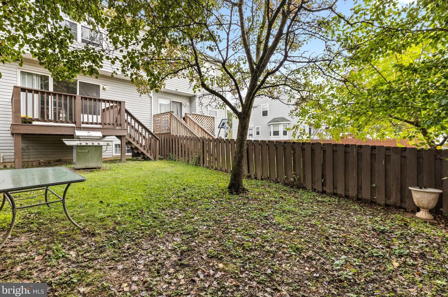 10 Laxford Dr, Newark DE 19702-4266 exterior