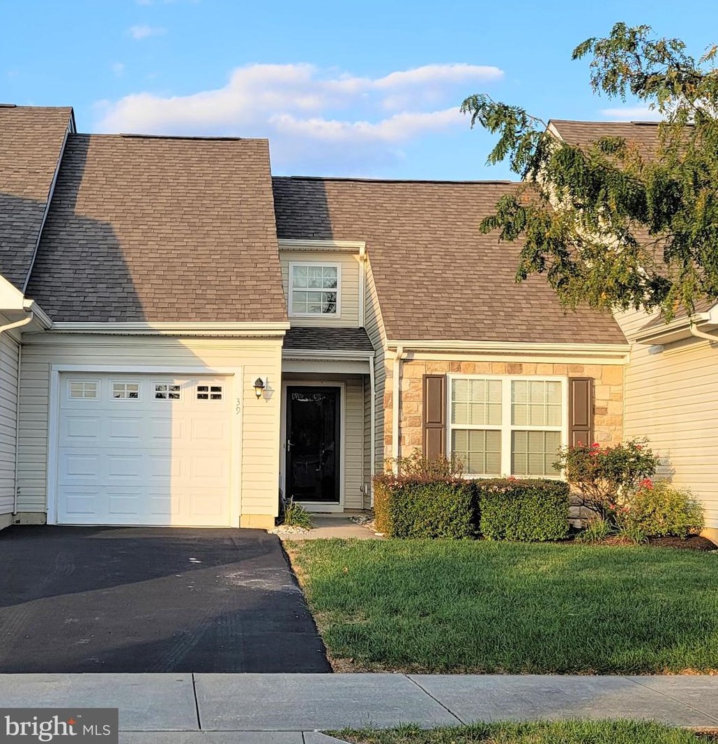 39 Lattice Ln, Middletown, DE 19709-4625