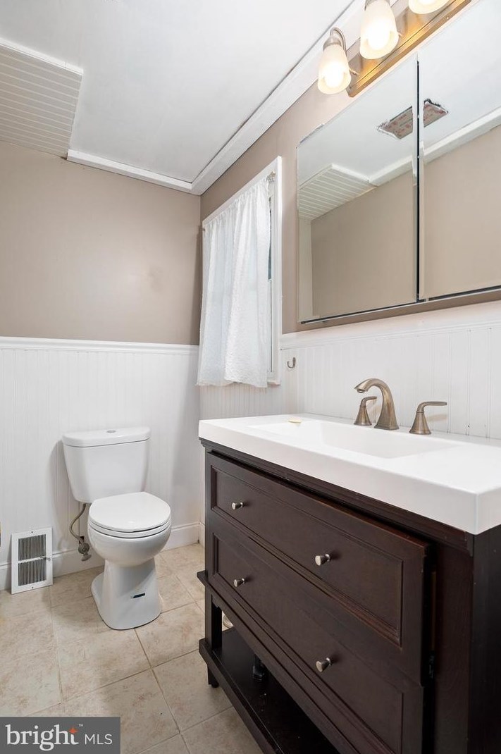 420 New London Rd, Newark DE 19711-7010 exterior