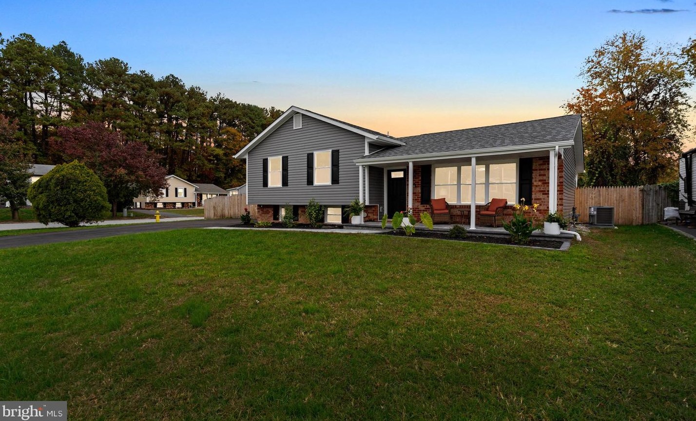 900 Linfield Rd, Newark, DE 19713-2411