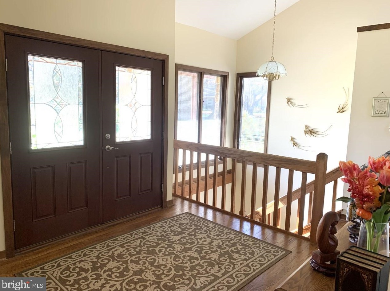 7 Larchmont Ct, Hockessin, DE 19707-9682