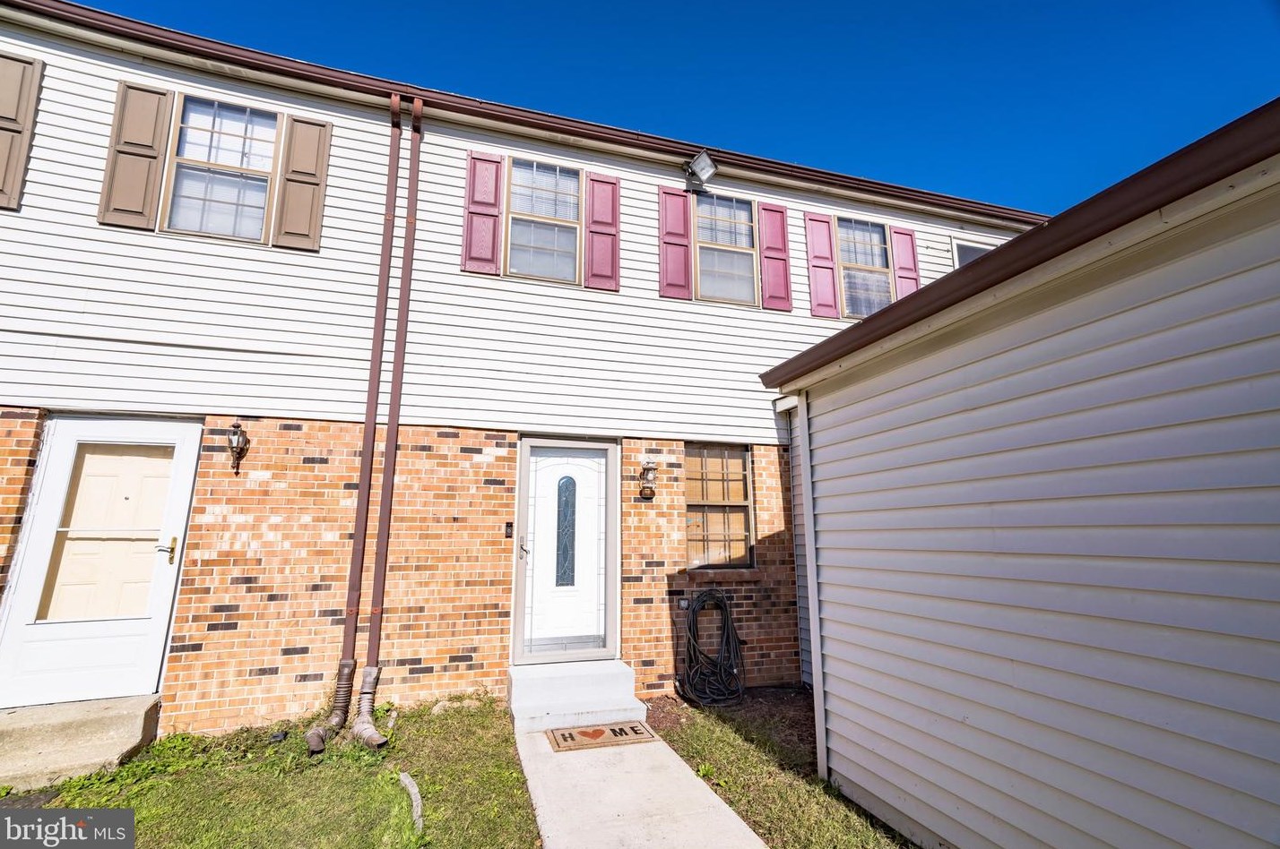 204 Springwood Dr, Bear, DE 19701