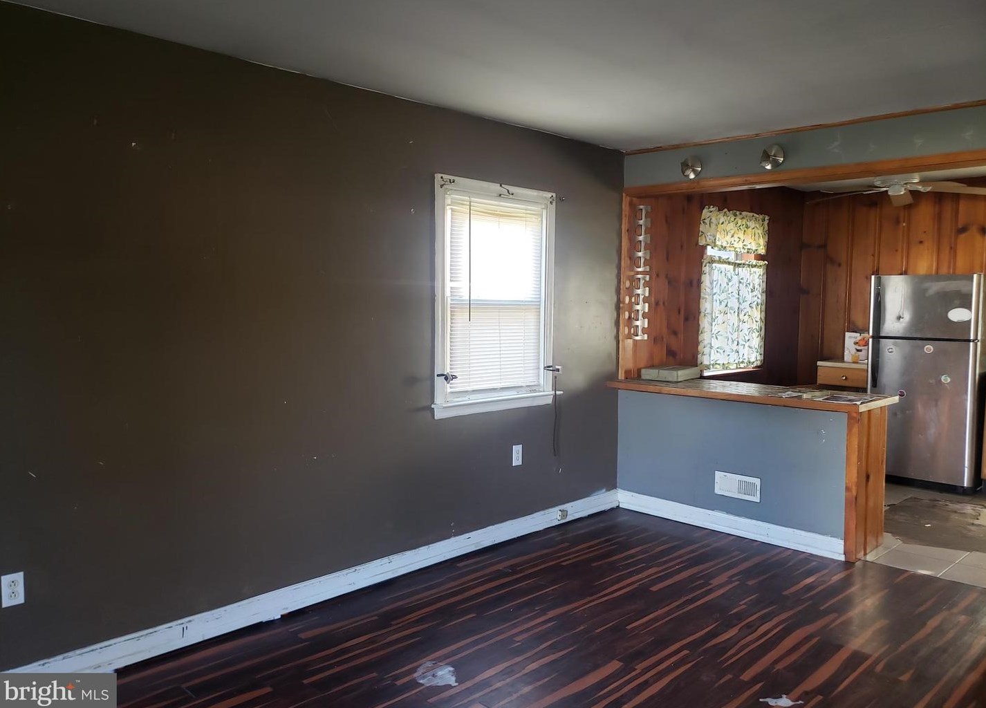 243 Sykes Rd, New Castle, DE 19720
