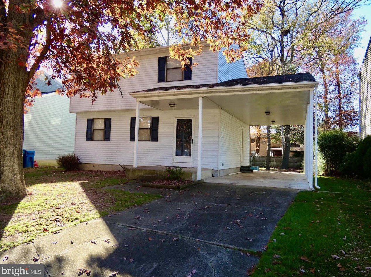 3 Pembroke Ln, New Castle, DE 19720