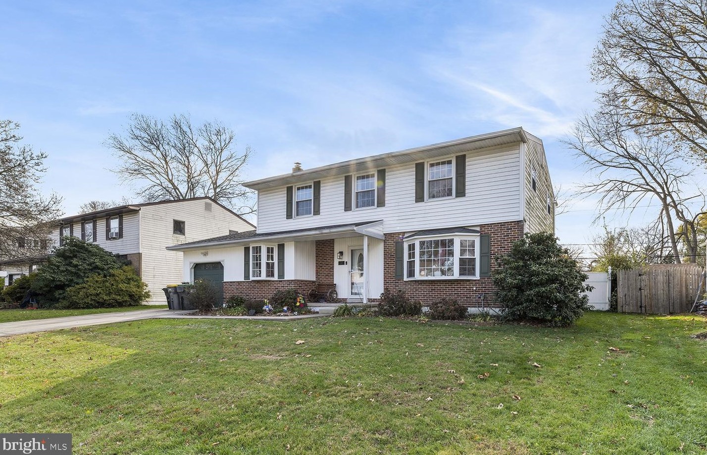 32 Cordele Rd, Newark, DE 19711-5610