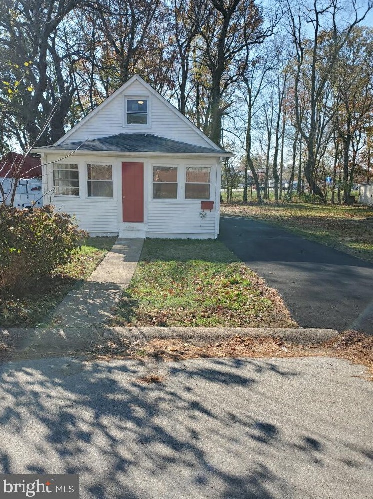 413 11th St, New Castle, DE 19720