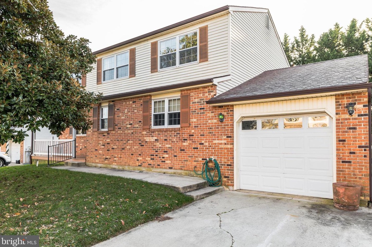 53 Valley Forge Rd, New Castle, DE 19720