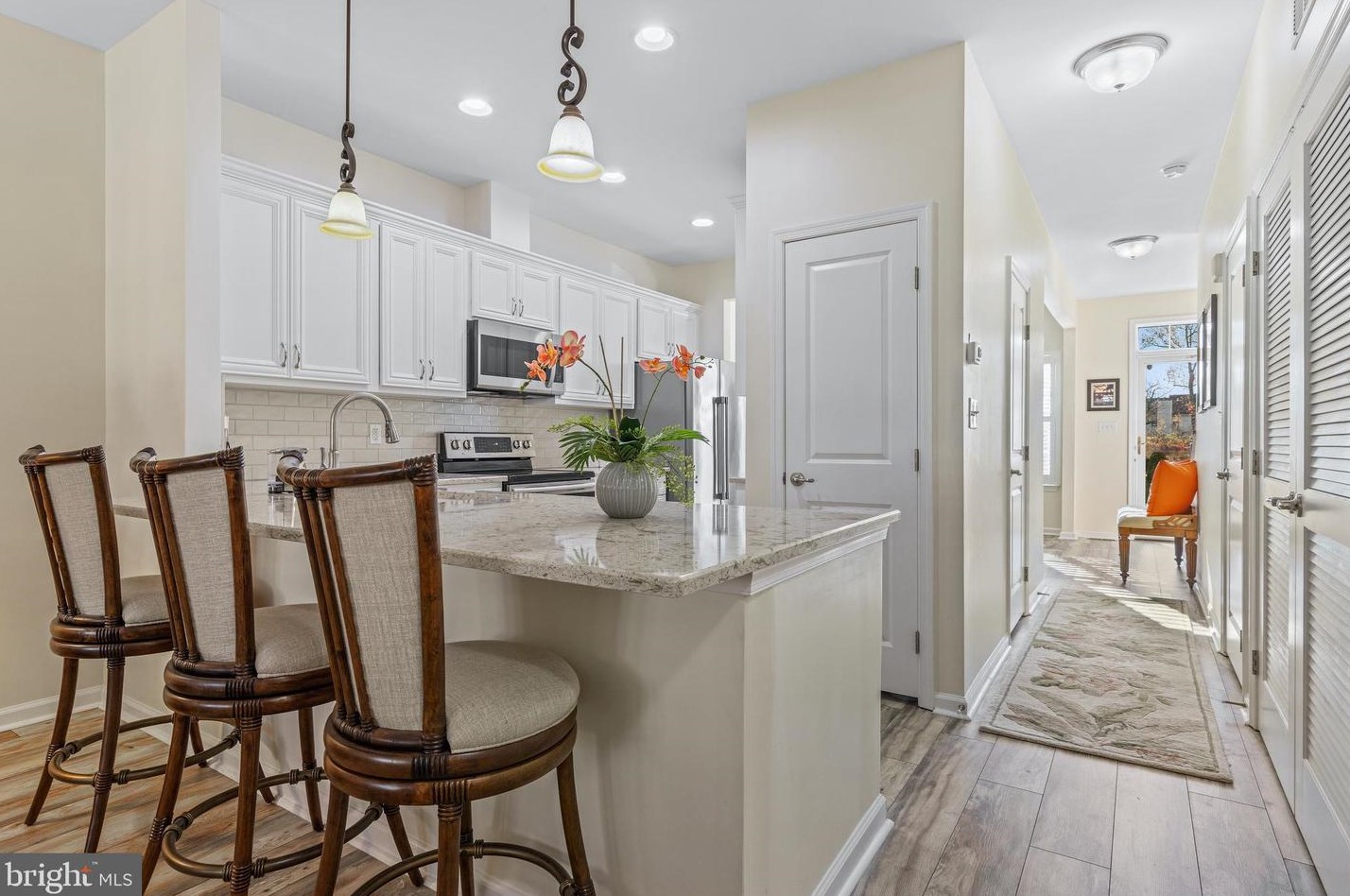 218 Anita Ct, Newark DE  19702-4320 exterior