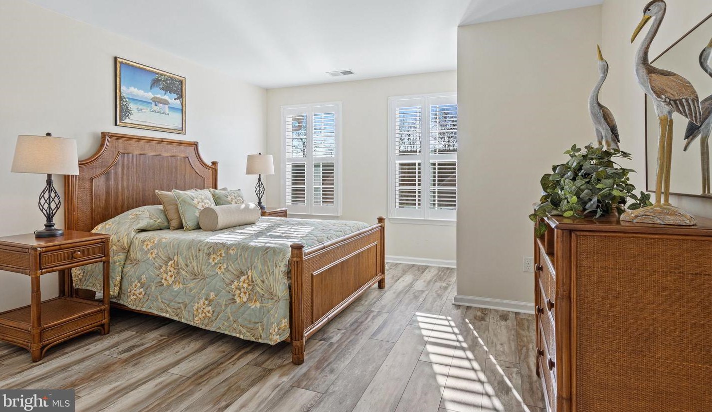 218 Anita Ct, Newark DE  19702-4320 exterior