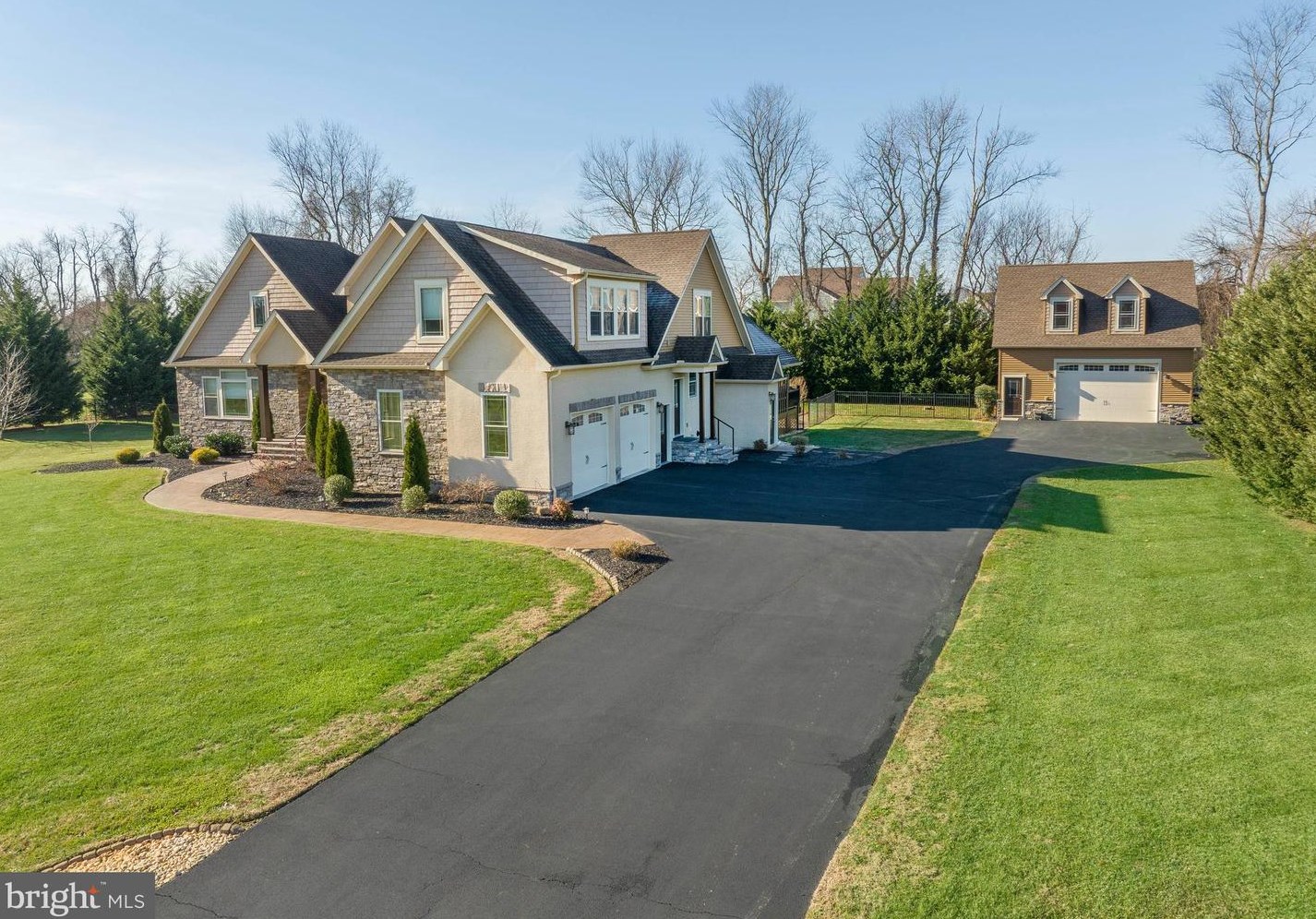 231 Milford Dr, Middletown DE  19709-9419 exterior