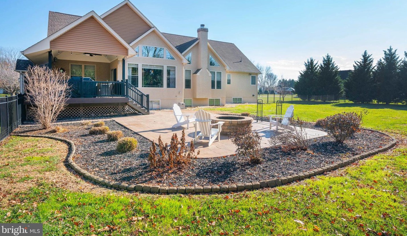 231 Milford Dr, Middletown DE  19709-9419 exterior