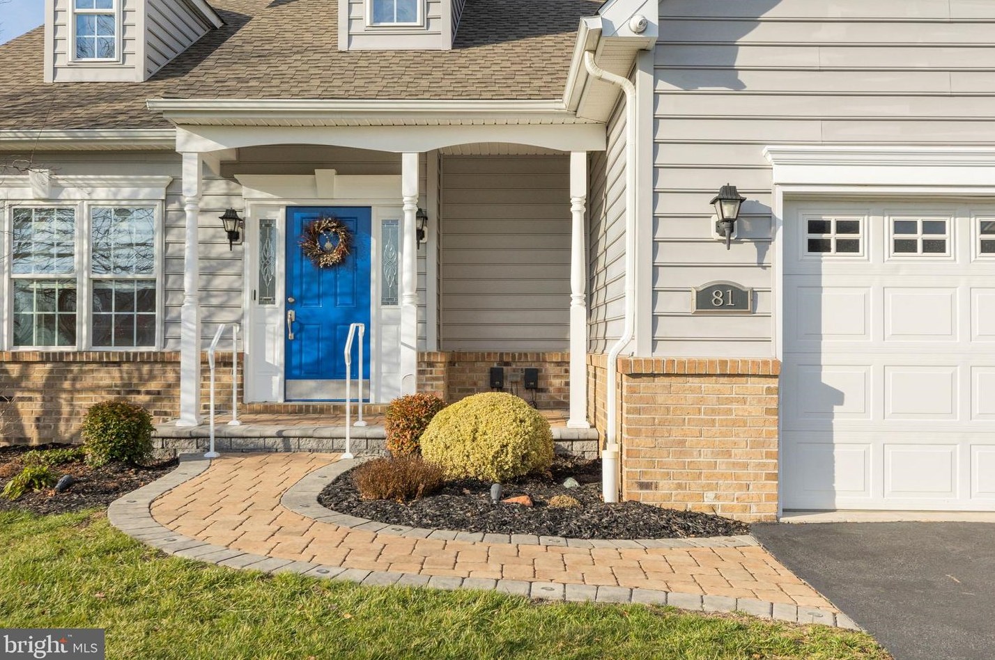 81 Devalinder Dr, Newark, DE 19702-4783