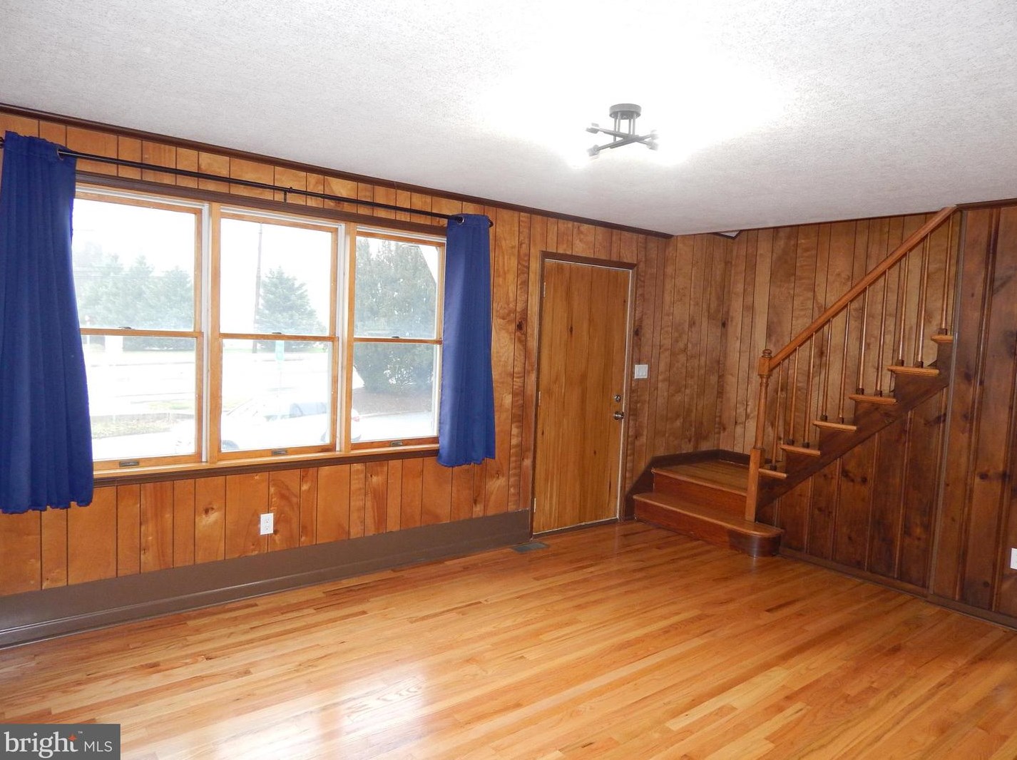 815 Elkton Rd, Newark DE  19711-7725 exterior