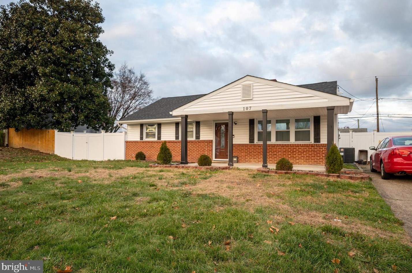 107 Linstone Ave, New Castle, DE 19720