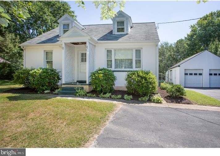 21 Red Mill Rd, Newark DE  19711-6665 exterior