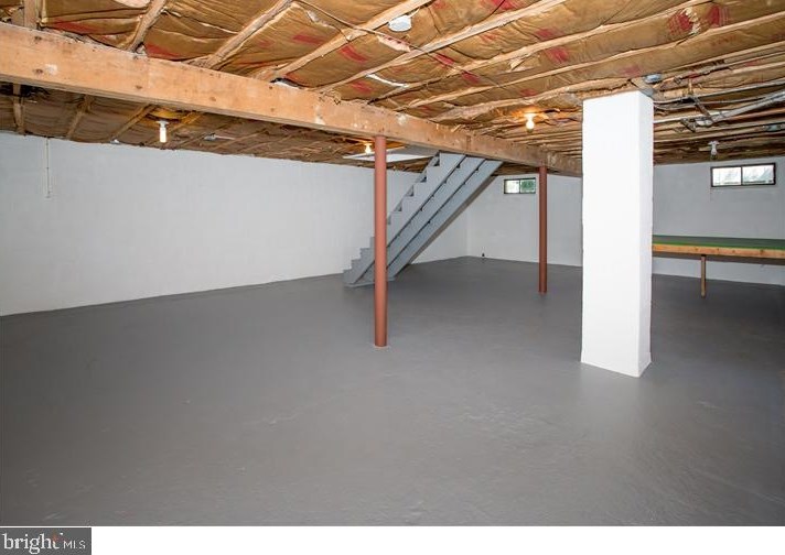 21 Red Mill Rd, Newark DE  19711-6665 exterior