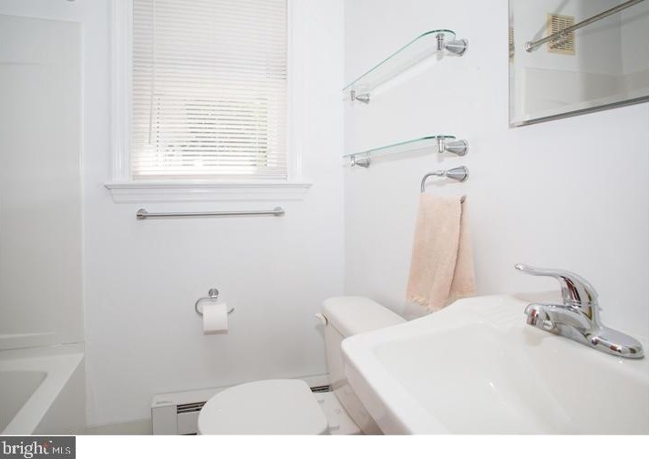 21 Red Mill Rd, Newark DE  19711-6665 exterior