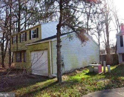 8 Warwick Ln, New Castle, DE 19720