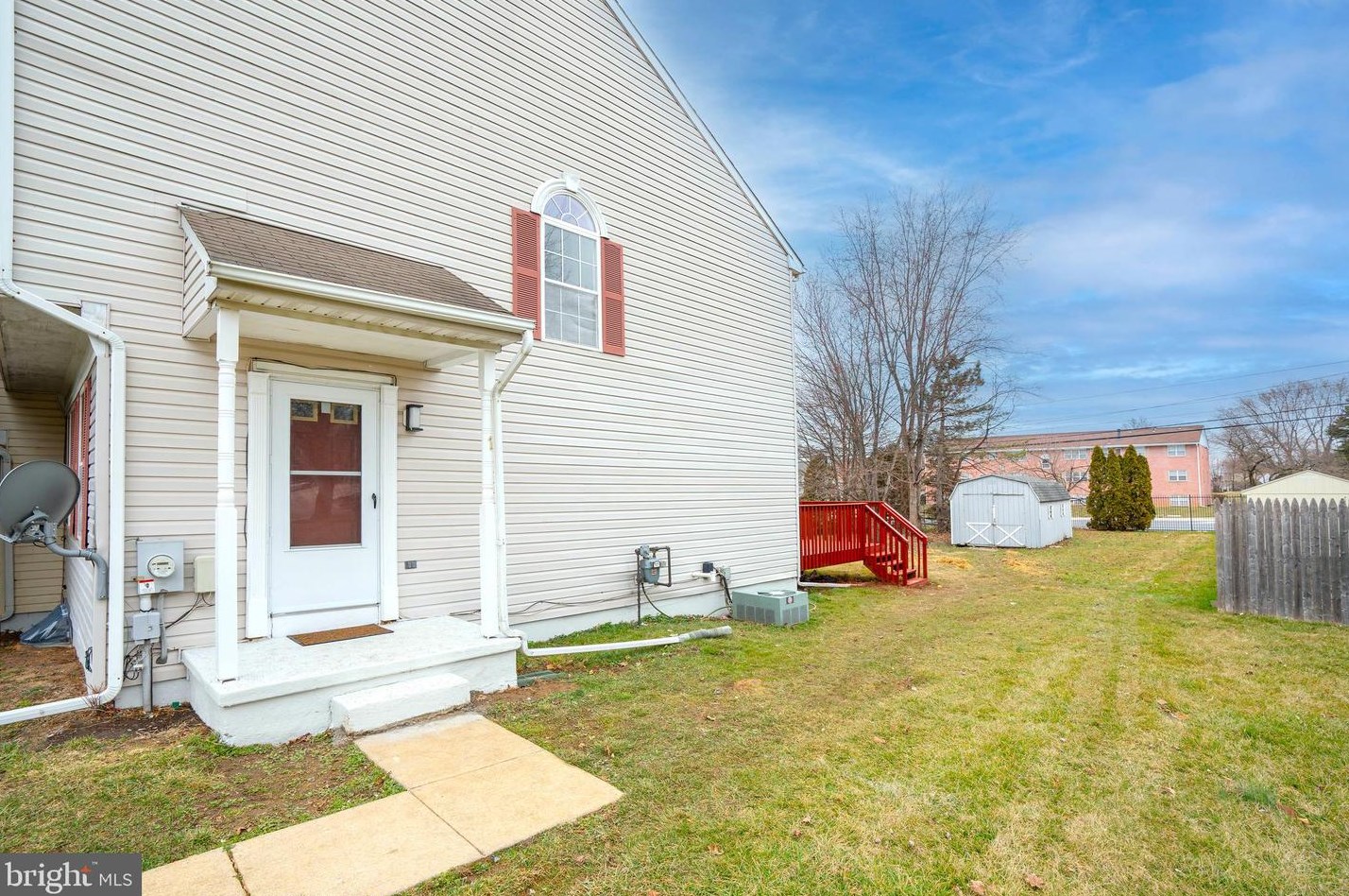 1 Richeson Dr, New Castle, DE 19720