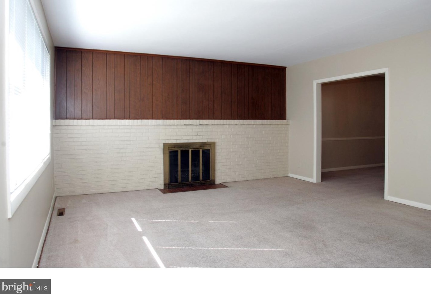 17 Wayne Dr, Wilmington, DE 19809
