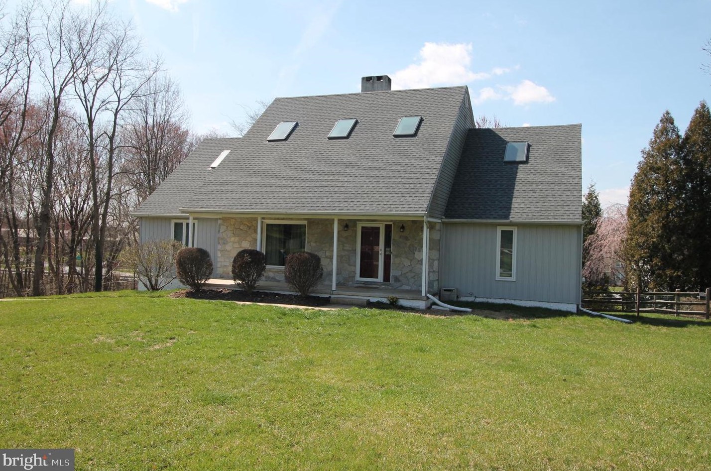 102 Aerie Ct, Hockessin, DE 19707-1355